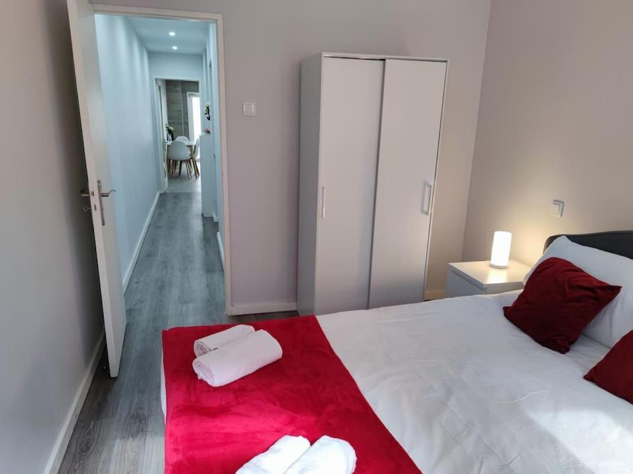 Torre Dos Clerigos Apartment Порту Экстерьер фото